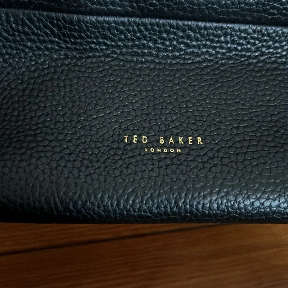Ted Baker London Classic Black Leather Proter Shoulder Bag - NWT - Picture 8 of 9